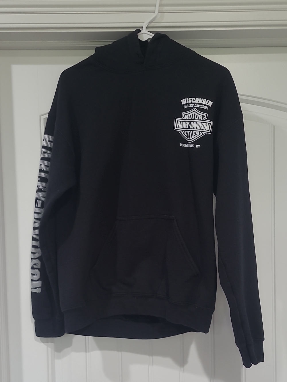 Harley-Davidson Black Wisconsin Logo Hoodie with Sleeve Print